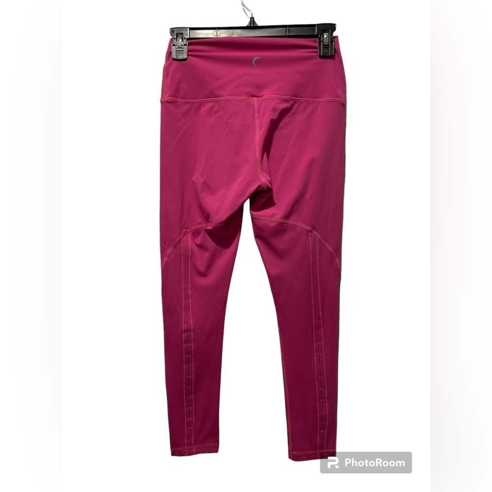 Pink Zyia Active Wear Leggings 6-8
Inseam 23” - Picture 2 of 3